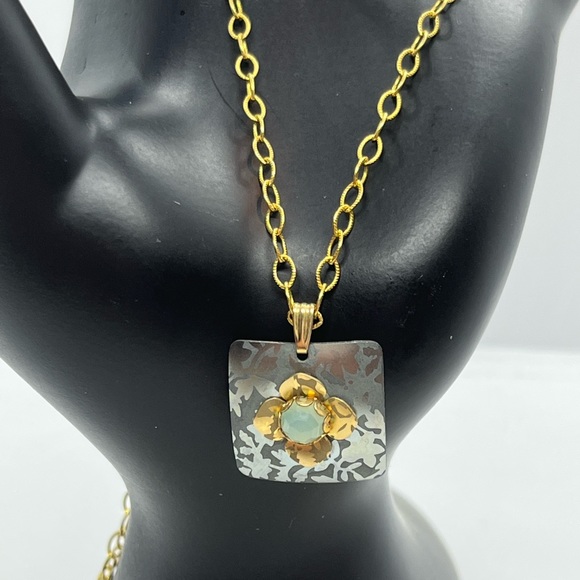 Holly Yashi niobium handmade gold tone oval link chain necklace flower pendant - Picture 13 of 16